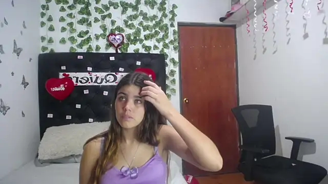 Snapshot of isabel_09 chatting on February 14, 2026, 3:18 am isabel 09 online show from February 14, 2026, 3:18 am