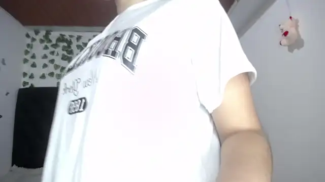 Snapshot of isabel_09 chatting on March 16, 2026, 6:43 pm isabel 09 online show from March 16, 2026, 6:43 pm