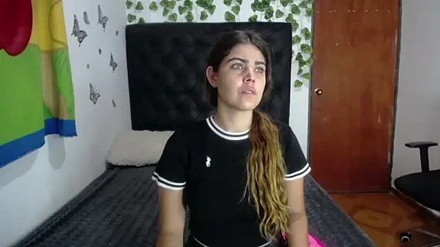 Snapshot of isabel_09 chatting on February 1, 2026, 12:47 pm isabel 09 online show from February 1, 2026, 12:47 pm