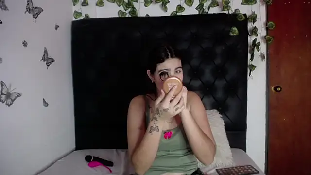 Snapshot of isabel_09 chatting on March 28, 2026, 7:04 pm isabel 09 online show from March 28, 2026, 7:04 pm