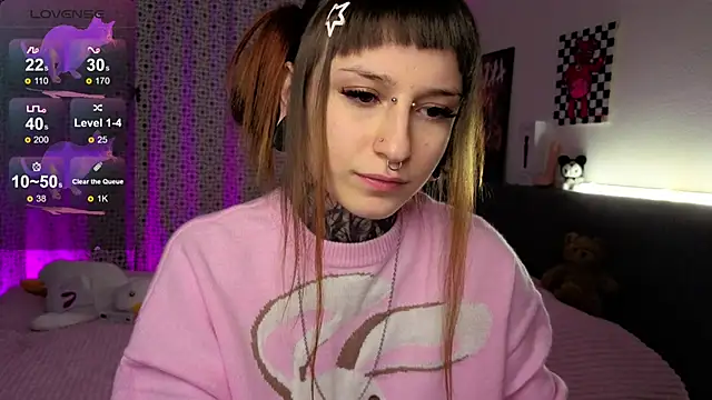 Snapshot of LilithPoison chatting on November 26, 2025, 6:08 pm LilithPoison online show from November 26, 2025, 6:08 pm