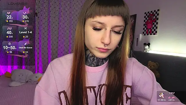 Snapshot of LilithPoison chatting on November 22, 2025, 6:07 pm LilithPoison online show from November 22, 2025, 6:07 pm