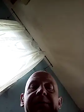 Jarektchurzewski online show from June 7, 2026, 1:38 pm