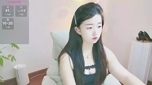 Snapshot of xiaojing520 chatting on October 18, 2025, 12:56 am xiaojing520 online show from October 18, 2025, 12:56 am