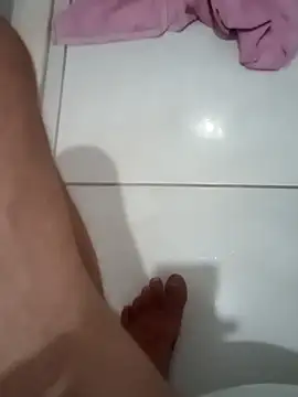 picaduranela online show from November 15, 2025, 12:42 pm