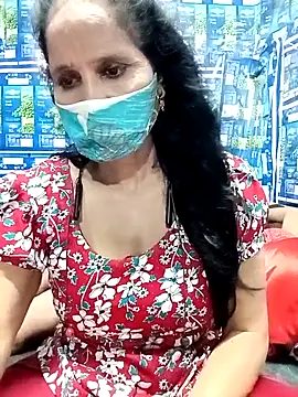 Priya  0007 online show from September 16, 2025, 7:26 pm