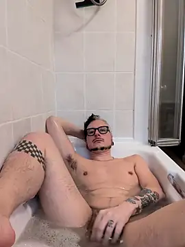 Snapshot of cruiserpup chatting on October 27, 2025, 4:19 pm cruiserpup online show from October 27, 2025, 4:19 pm