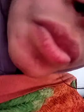 Aaisha-16 online show from February 3, 2026, 4:10 am