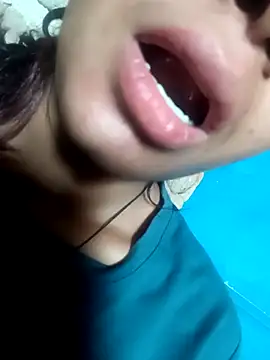 Aaisha-16 online show from March 10, 2026, 3:32 am