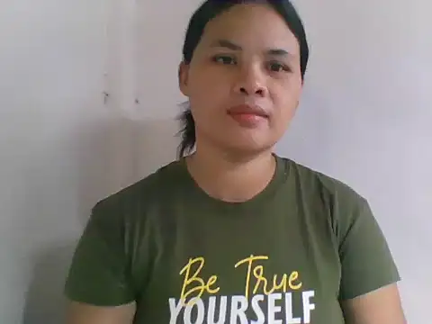Snapshot of sweet_bella16 chatting on September 18, 2025, 7:11 am sweet bella16 online show from September 18, 2025, 7:11 am