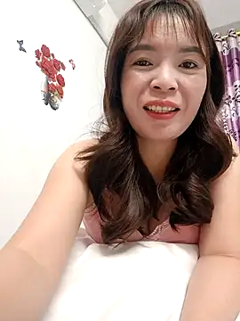 Snapshot of Livelulu chatting on October 10, 2025, 1:06 am Livelulu online show from October 10, 2025, 1:06 am
