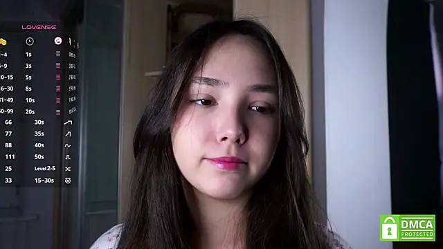 RenaeConnerley online show from October 6, 2025, 3:40 am