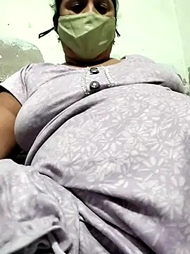 Snapshot of Mmm143 chatting on March 15, 2026, 6:37 pm Mmm143 online show from March 15, 2026, 6:37 pm