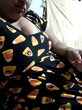 Snapshot of Mmm143 chatting on March 20, 2026, 11:17 pm Mmm143 online show from March 20, 2026, 11:17 pm