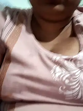 Snapshot of Mmm143 chatting on March 12, 2026, 2:21 pm Mmm143 online show from March 12, 2026, 2:21 pm