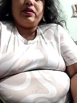 Snapshot of Mmm143 chatting on March 2, 2026, 5:52 am Mmm143 online show from March 2, 2026, 5:52 am