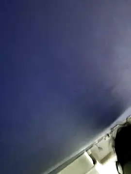 Snapshot of Mmm143 chatting on April 4, 2026, 11:44 pm Mmm143 online show from April 4, 2026, 11:44 pm