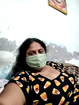 Snapshot of Mmm143 chatting on March 25, 2026, 11:31 am Mmm143 online show from March 25, 2026, 11:31 am