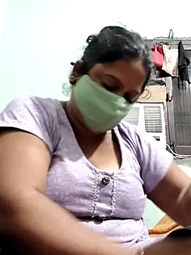 Mmm143 online show from October 7, 2025, 12:11 am