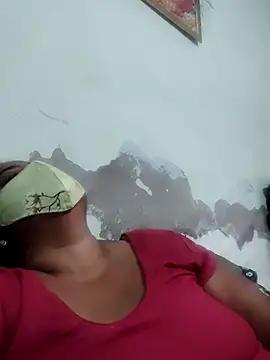 Mmm143 online show from October 30, 2025, 9:40 am