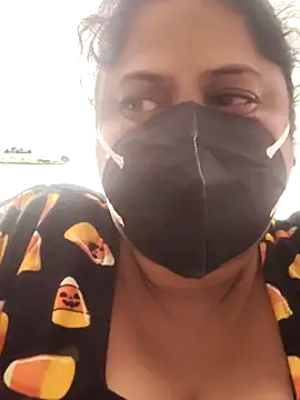 Mmm143 online show from September 25, 2025, 8:48 pm