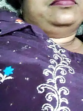 Mmm143 online show from October 1, 2025, 5:12 am