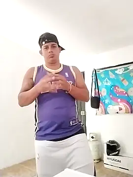 Snapshot of Alex_man23 chatting on September 18, 2025, 1:14 pm Alex man23 online show from September 18, 2025, 1:14 pm