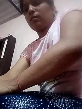 aliya-jaan71 online show from October 3, 2025, 10:28 am