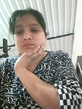 aliya-jaan71 online show from February 9, 2026, 4:16 pm