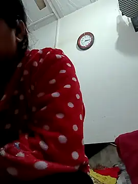 aliya-jaan71 online show from February 11, 2026, 9:42 am