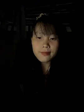 Snapshot of huong-18 chatting on November 19, 2025, 1:55 pm huong-18 online show from November 19, 2025, 1:55 pm