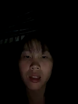 Snapshot of huong-18 chatting on November 15, 2025, 2:10 pm huong-18 online show from November 15, 2025, 2:10 pm