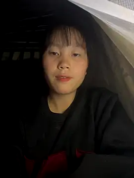 huong-18 online show from December 4, 2025, 10:09 pm