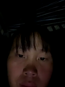 Snapshot of huong-18 chatting on November 1, 2025, 4:34 pm huong-18 online show from November 1, 2025, 4:34 pm