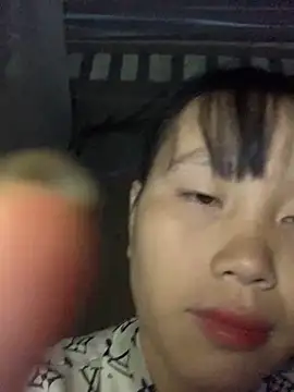 Snapshot of huong-18 chatting on October 25, 2025, 9:26 pm huong-18 online show from October 25, 2025, 9:26 pm