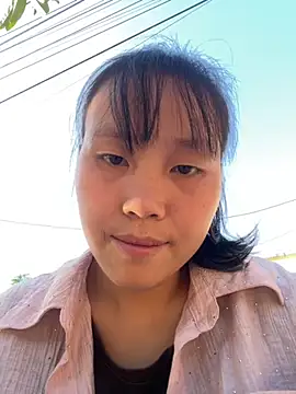 Snapshot of huong-18 chatting on November 14, 2025, 8:51 am huong-18 online show from November 14, 2025, 8:51 am