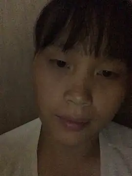 Snapshot of huong-18 chatting on October 6, 2025, 2:51 pm huong-18 online show from October 6, 2025, 2:51 pm