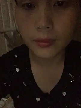 Snapshot of huong-18 chatting on October 9, 2025, 2:17 pm huong-18 online show from October 9, 2025, 2:17 pm