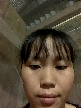 Snapshot of huong-18 chatting on October 29, 2025, 9:25 pm huong-18 online show from October 29, 2025, 9:25 pm