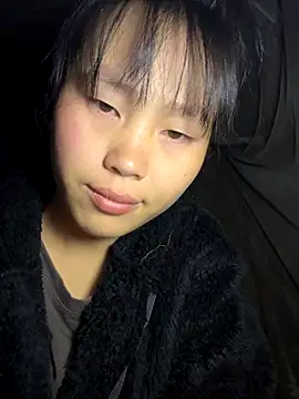 Snapshot of huong-18 chatting on November 25, 2025, 9:48 pm huong-18 online show from November 25, 2025, 9:48 pm