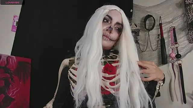 agathaaiko6 online show from October 21, 2025, 1:27 am