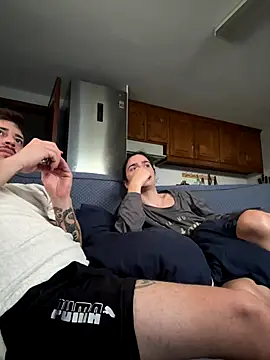 Snapshot of MrEros1108 chatting on October 19, 2025, 3:04 pm MrEros1108 online show from October 19, 2025, 3:04 pm