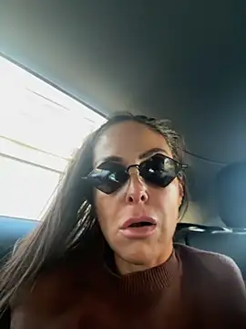 ainaht online show from November 22, 2025, 2:05 pm