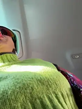 Snapshot of ainaht chatting on February 1, 2026, 1:09 pm ainaht online show from February 1, 2026, 1:09 pm