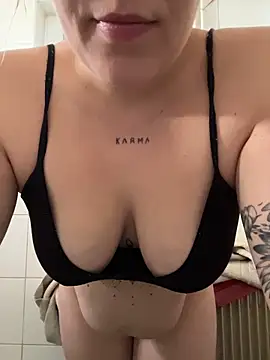 anonyme hot47 online show from March 15, 2026, 3:19 pm