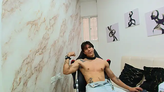 toji luxxer online show from December 16, 2025, 6:12 pm