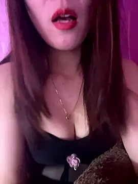 Moon pusy online show from January 10, 2026, 1:06 pm