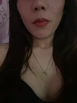 Moon pusy online show from May 28, 2026, 9:10 pm