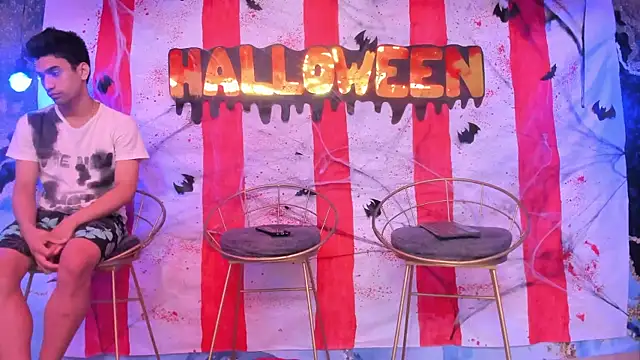 Juicy Creww online show from October 17, 2025, 9:56 am