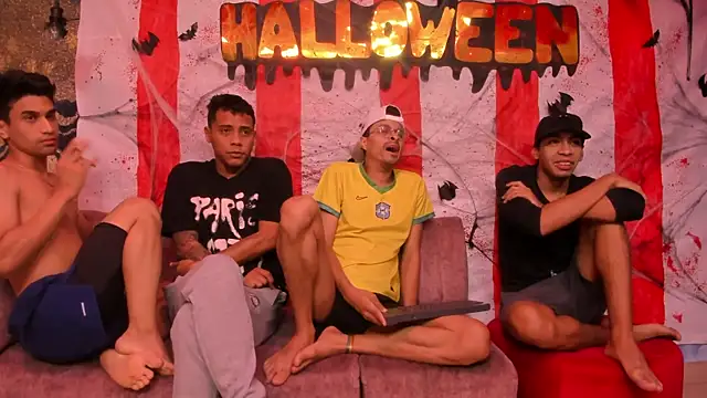 Juicy Creww online show from October 19, 2025, 10:18 am